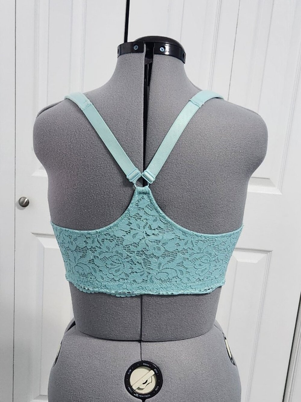 Ambrielle 40DD Lace - Front Closure Underwire Full Coverage Bra